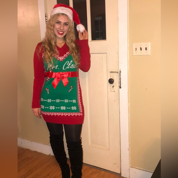Mrs Claus sweater dress - Picture 1 of 3